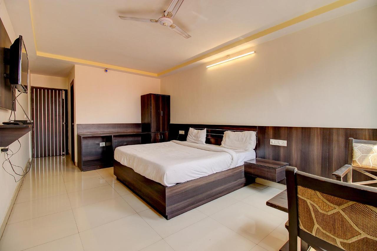 Fabhotel Ps Grand Lakhnau Kültér fotó