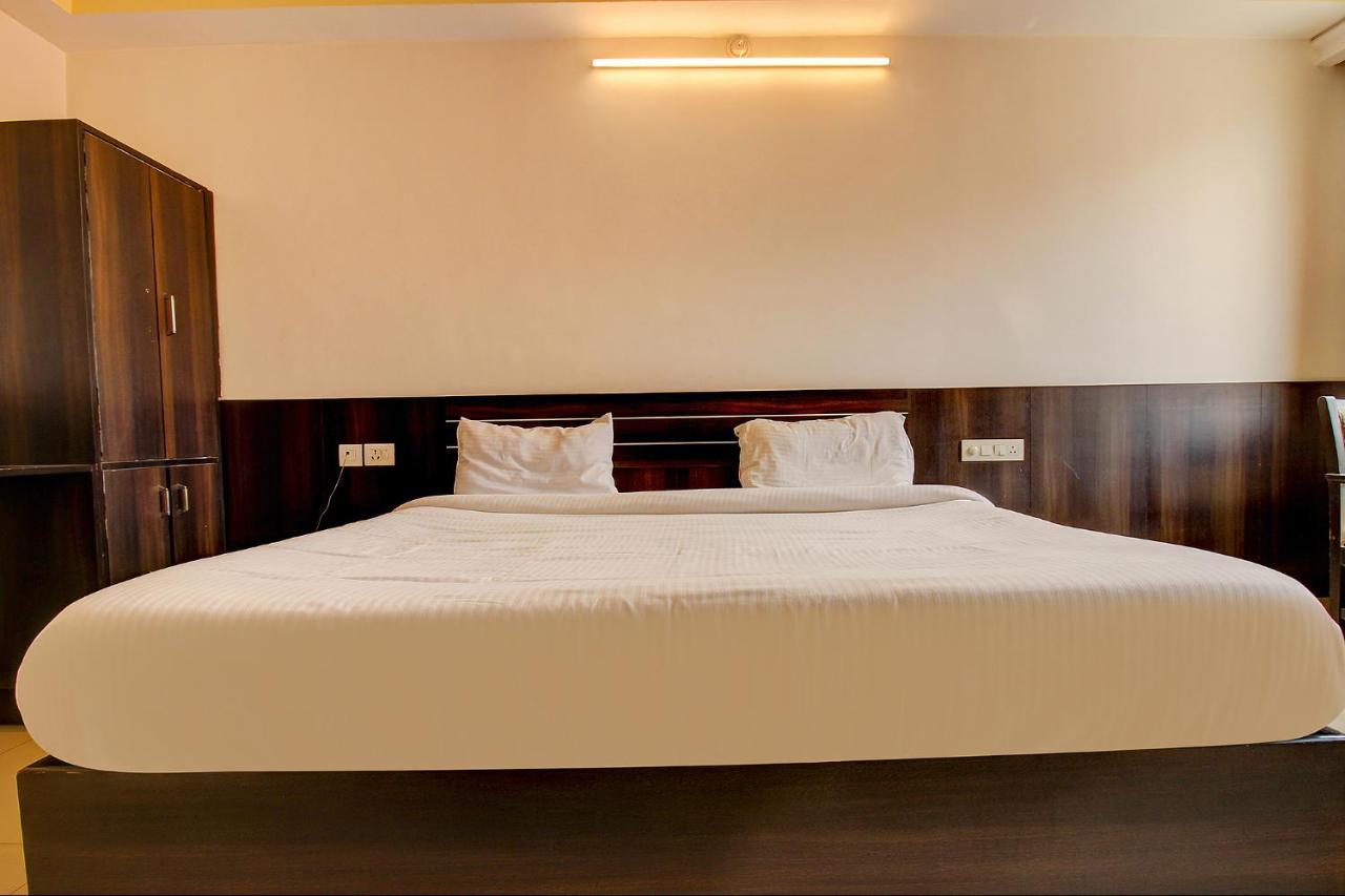 Fabhotel Ps Grand Lakhnau Kültér fotó